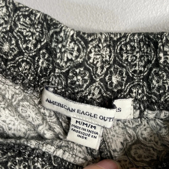 AMERICAN EAGLE Printed Bloomer Shorts Black White Fringed Elastic Drawstring M - Picture 6 of 10